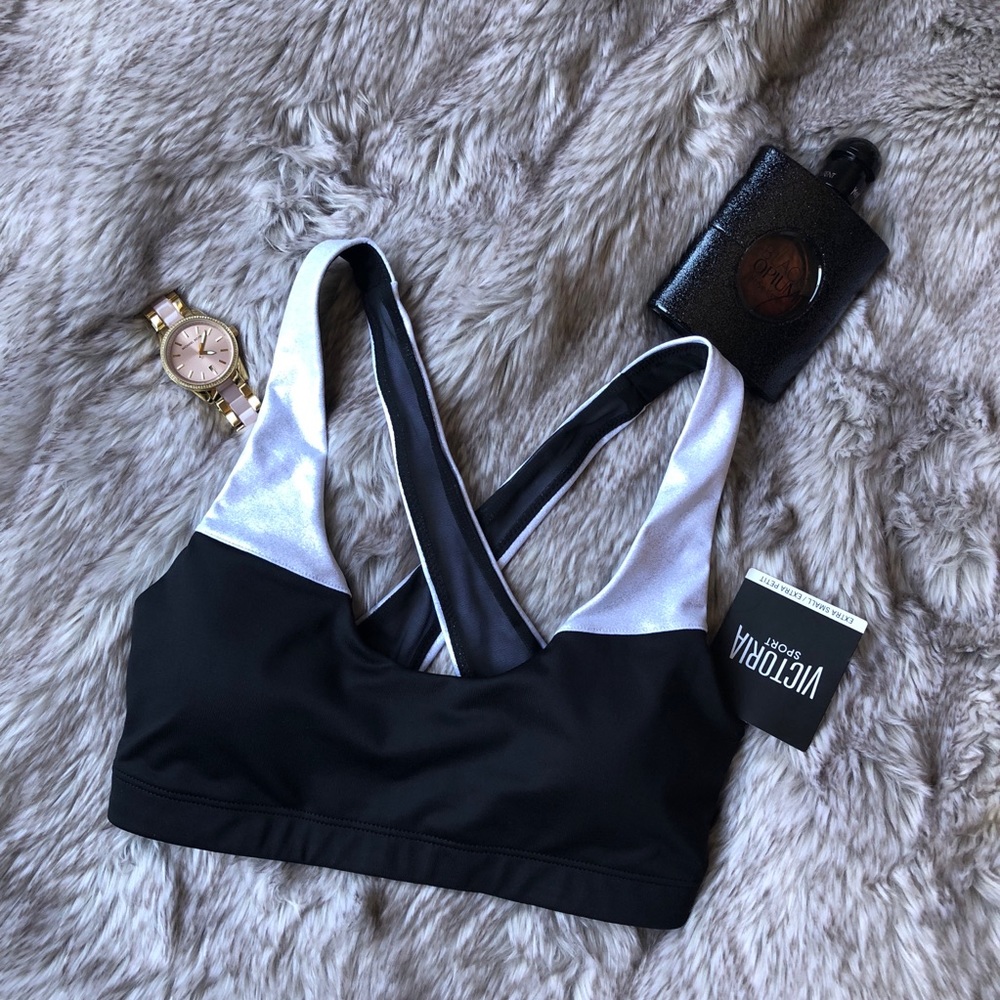Black and White VS Sport Bra